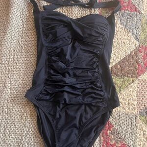 Elegant Black Women's Swimsuit La Blanca Sz 8